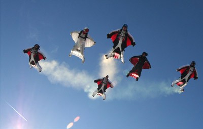 vol wingsuit en formation